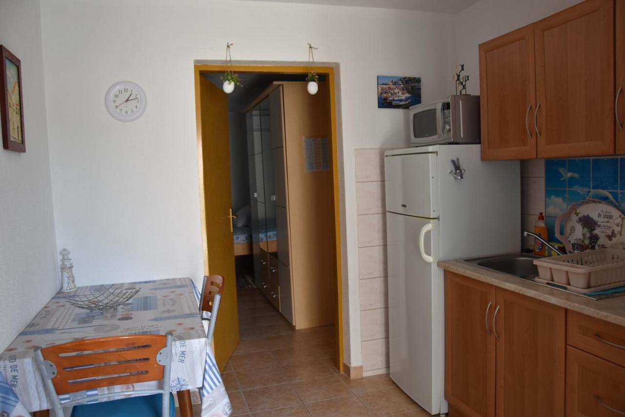 Apartmani Meri Razanj Exterior photo